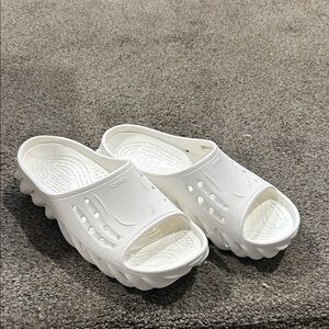 CROCS Echo White Slide Sandals